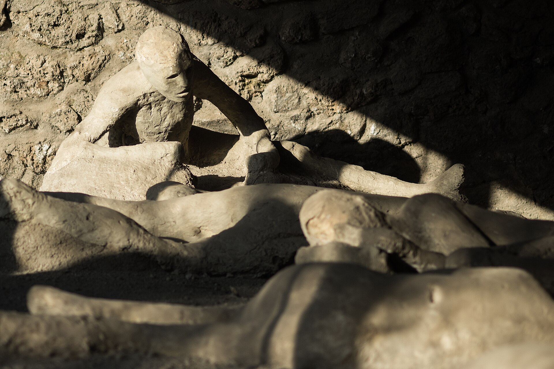 Ash-covered body of a Pompeii victim