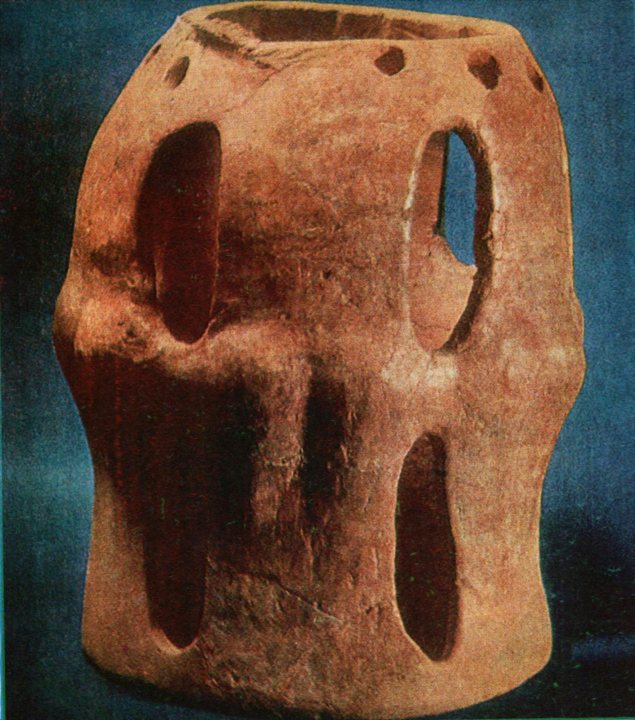 Cucuteni clay figurines arranged in a ring dance