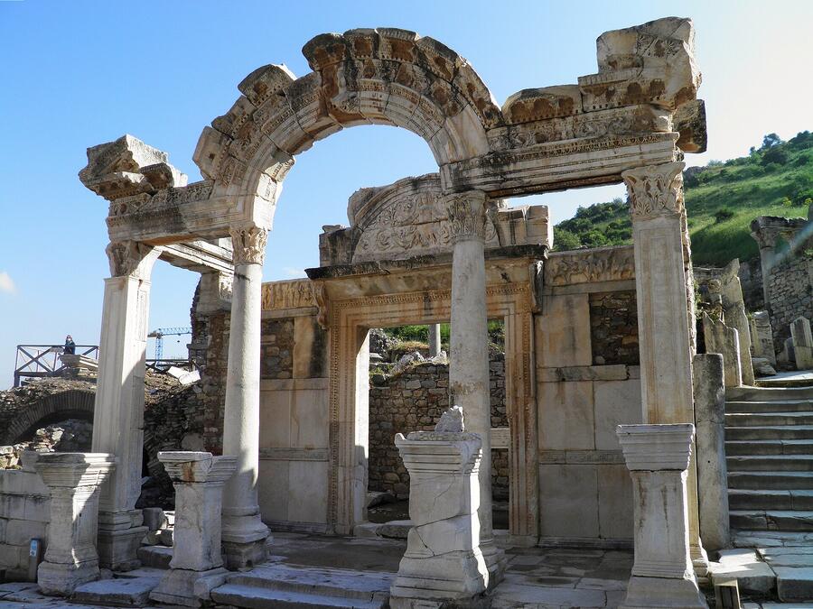 Temple of Hadrian facade