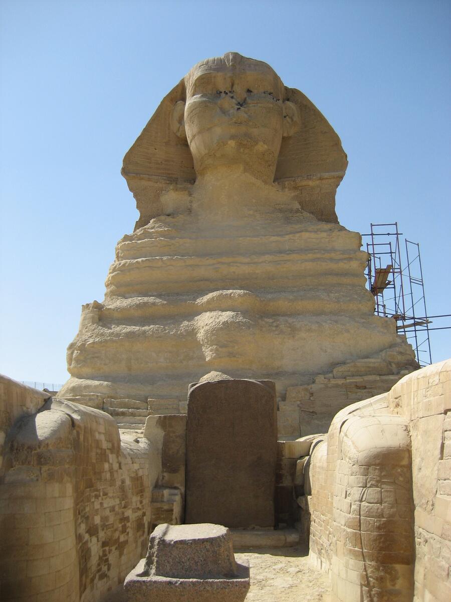 Great Sphinx with the Dream Stele between its paws
