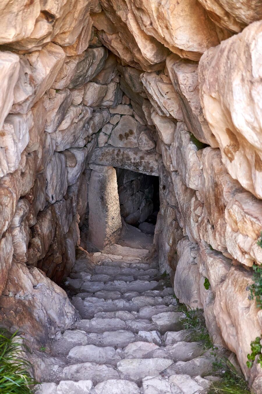 Staircase down into the underground cistern