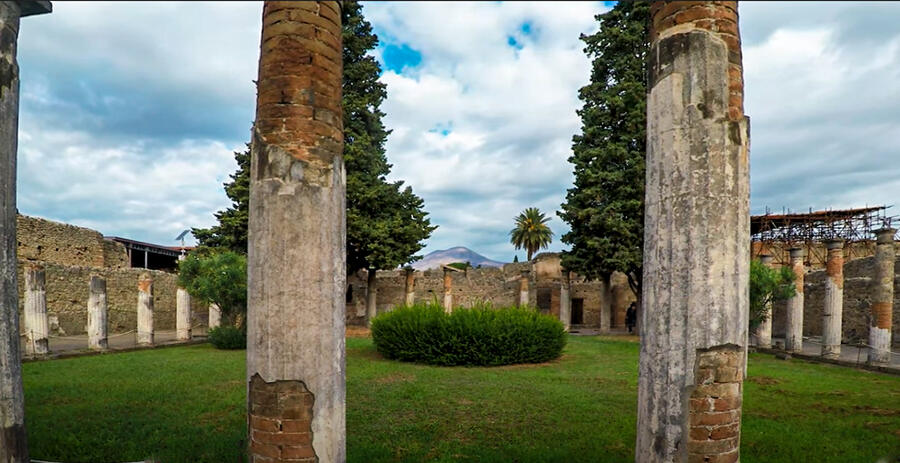 Rear peristyle of the House of the Faun