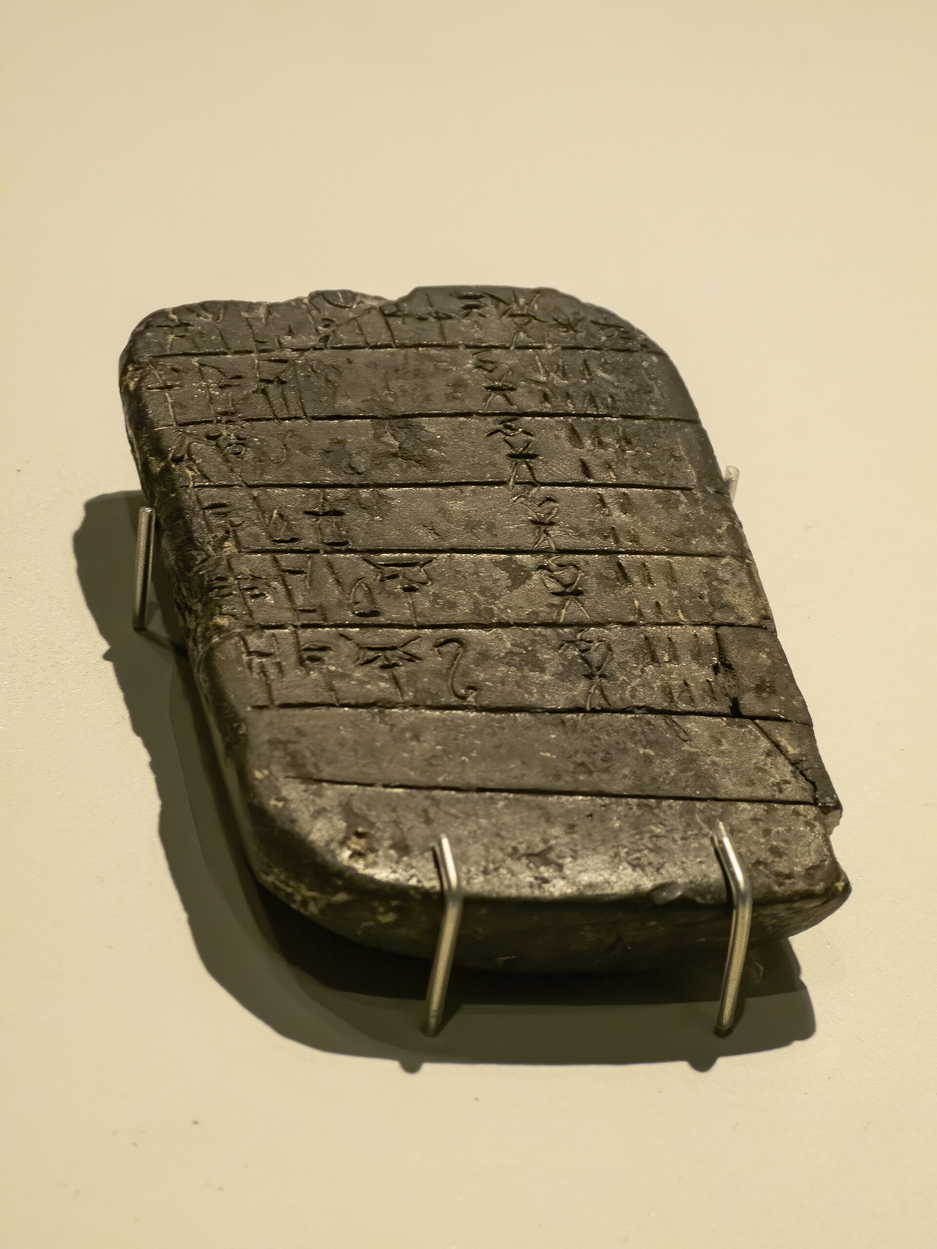 Inscribed clay tablet with Linear B signs